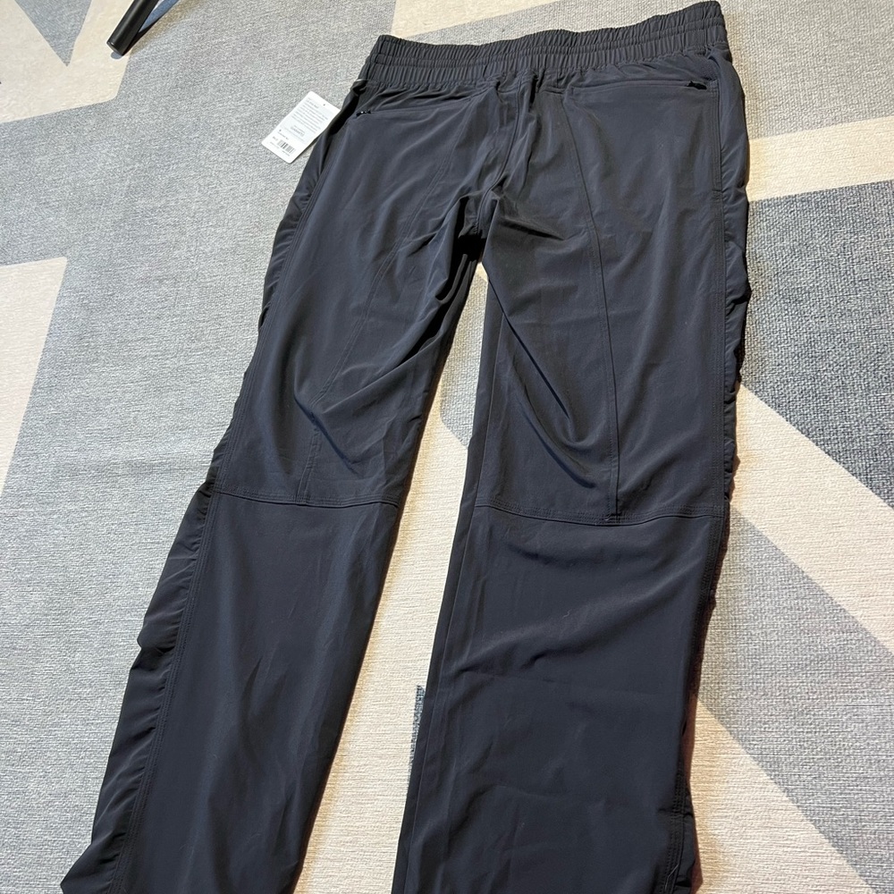 Athleta Black La Viva Pant *NWT* size 8